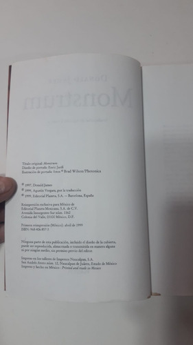 Monstrum - Donald James (32) (Usado)