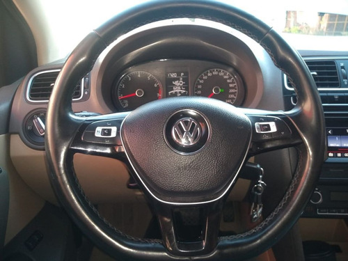 Volkswagen Vento 1.6 Highline At