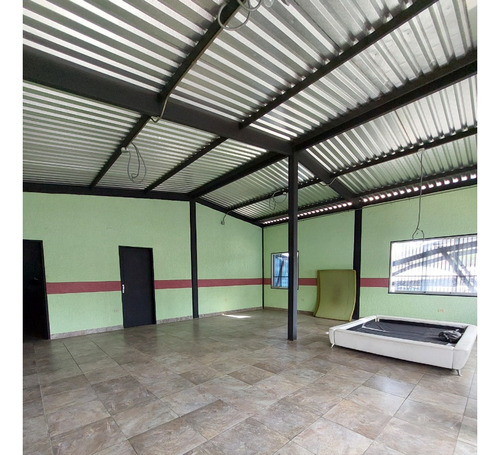Se Vende Local Comercial 2000m2 Av Perimetral Charallave 3393