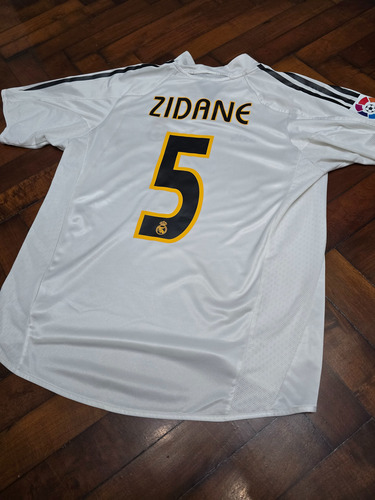 Camiseta Titular Real Madrid 2004/05, Zidane 5 Talle M (Usado)