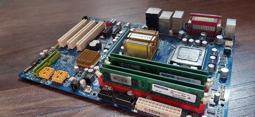 Placa Madre Gigabyte Intel P35 Ds3l + 8 Gb Ram + Proc Xeon Verde