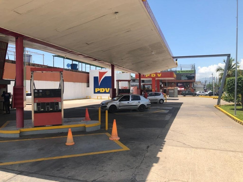Imagen 14 de 28 de Estacion De Servicio Av. Constitucion Con Calle Carabobo 3500 Mts2