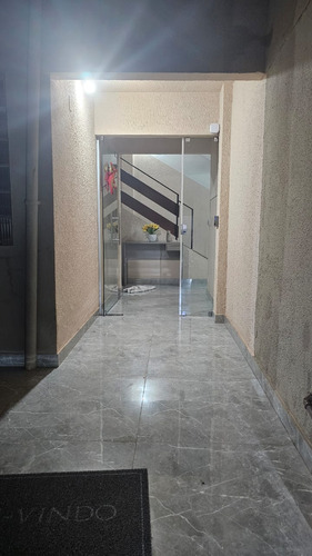 Apt 2 Quartos. Terreo. Prédio Seguro. Pronto Pra Financiar