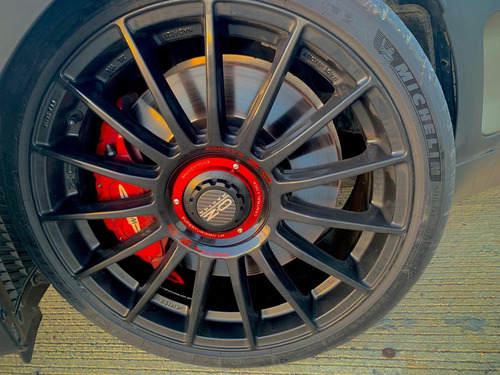Mini Color Clubman Jhon Cooper Works (jcw) Modelo:2020