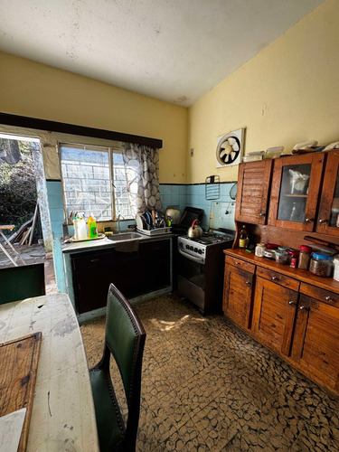 Casa Mas Dos Aptos Y Terreno Grande,oportunidad