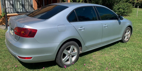Volkswagen Vento 2013 Luxury 2.5 170hp