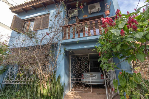 Sobrado Em Camaquã Com 4 Dormitórios - Lu268809