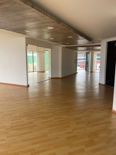 Oficinas En Renta Excelente Ubicación. Recién Remodelada