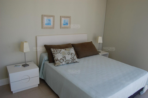 Imagen 25 de 30 de Apartamento Le Parc Piscina Piso Alto 3 Dormitorios Dependencia De Servicio Departamento En Venta Ubicado En Playa Brava, Punta Del Este, Punta Del Este / Maldonado