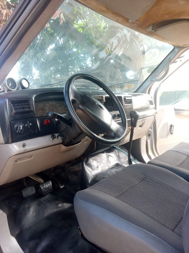 Imagem 9 de 14 de Ford F 12.000, 4x2, Prata, 1999/2000, No Chassi