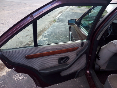 Imagen 12 de 14 de Peugeot 405 Stdt