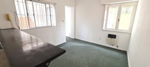 Imagen 1 de 8 de Departamento 2 Ambientes En Las Cañitas. Bajas Expensas!!