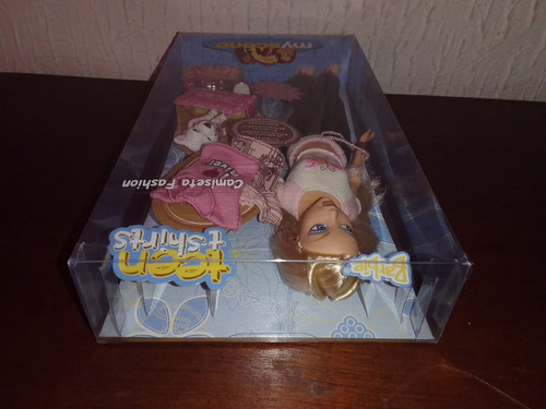 My Scene Camiseta Fashion Teen T-shirts Barbie (Usado)