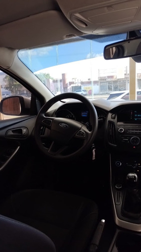 Ford Focus III 1.6 Sedan S
