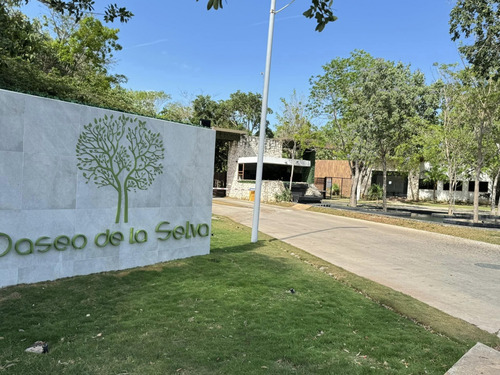 Terreno En Venta En Paseo De La Selva, Cancún