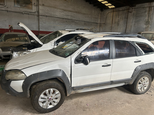 Fiat Palio Wekend Adventure 1.8 16v Chocado No Volcado Funci