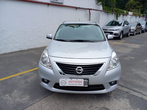Imagen 3 de 15 de Nissan Versa Advance At Pure Drive