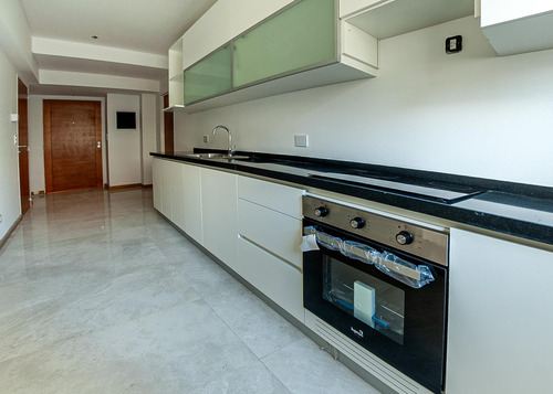 Venta Departamento En Palermo Piso Entero Con Balcón. 4 Ambientes Con Dependencia