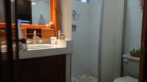 En Venta Casa De 3 Recámaras, 3 Cocheras, 2 1/2 Baños, Amplio Jardin Con Asador Techado, Cuarto De Lavado En La Concepción Ii