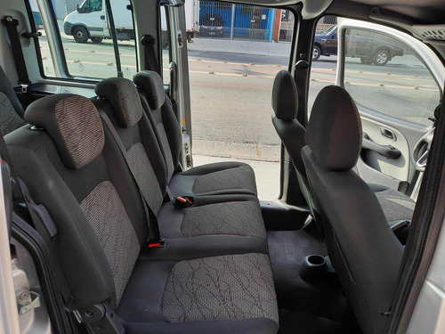 Imagem 6 de 9 de Fiat Doblò 1.8 Mpi Essence 7l 16v Flex 4p Manual