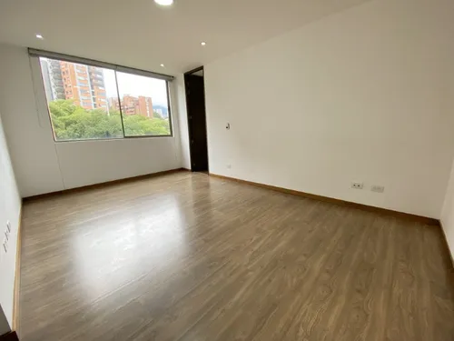 Apartamento En Arriendo Ubicado En El Poblado Sector Los Balsos (27090).