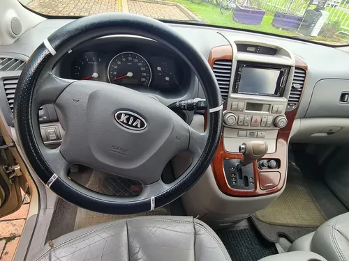 Kia Carnival Sedona 2.9cc At Aa 4x2