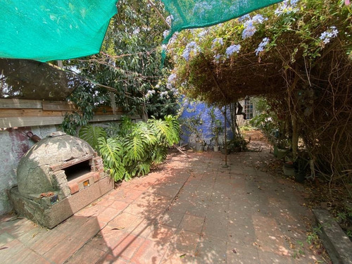 ¡oportunidad! Lega Propiedades Vende En Exclusividad Amplia Casa Con 2 Dormitorios