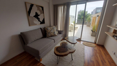Excelente Departamento Con Balcón Terraza Y Patio, Edificio Con Full Amenities.