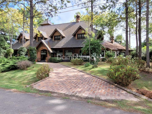 Casa Chalet En Venta, San Diego, Moreno