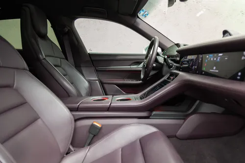 Porsche Taycan 2024