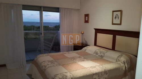 Imagen 7 de 17 de Apartamento En Brava, 3 Dormitorios