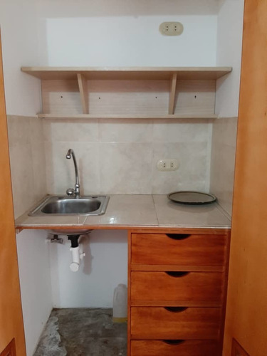 Imagen 5 de 11 de Apartamento Tipo Estudio Económico Persona Sola San Cristoba