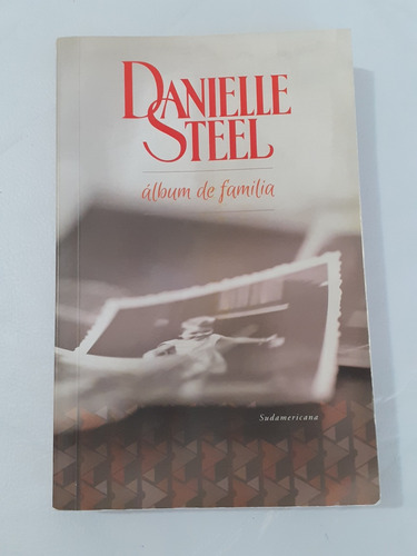 Album De Familia  - Danielle Steel