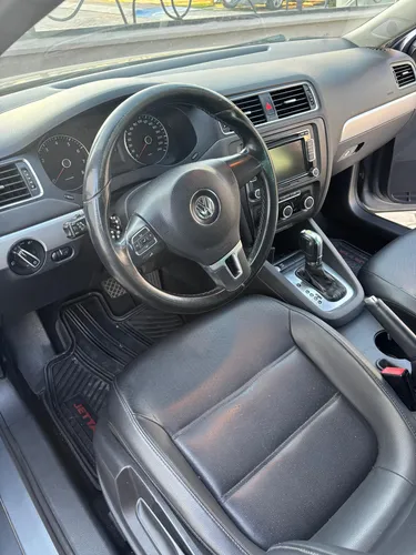 Volkswagen Jetta 2.5 Sport At