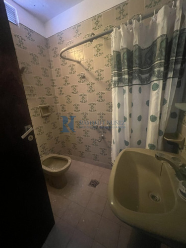 Chalet De 6 Amb. Desarrollado En 3 Niveles - Zona Punta Mogotes