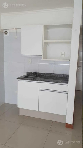 Apartamento - Pocitos Nuevo - Patio Con Parrillero, G.c 3.000