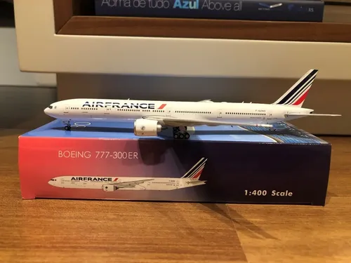 Boeing 777-300er Air France - Phoenix 1/400 | MercadoLivre