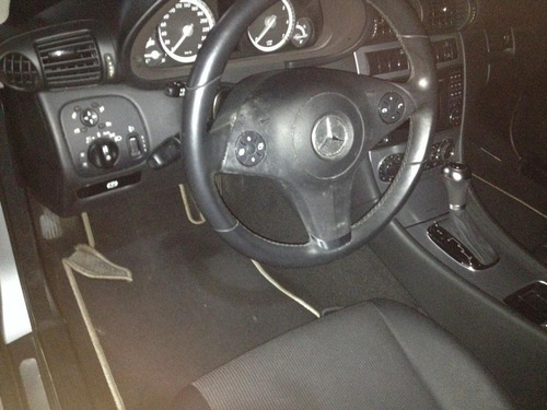 Imagem 4 de 5 de Mercedes-benz Classe Clc 2010 1.8 Kompressor 2p