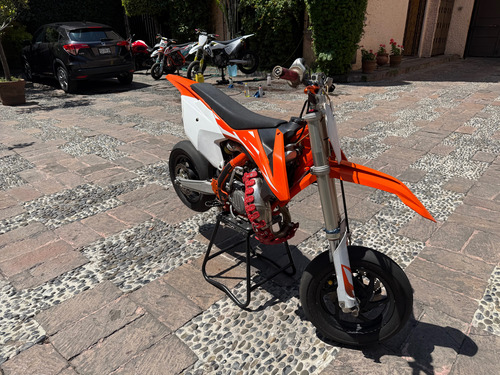 Ktm Sx 85 Convertida Para Pista, Con Equipo Adicional