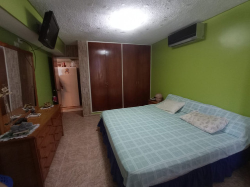 Imagen 13 de 20 de Pgm Vende Apartamento En Los Corales, Caraballeda, Club Parque Mar Incluye La Accion Del Club