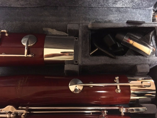 Imagen 3 de 7 de Fagot Lincoln Winds Arce Con Estuche Lcba-690