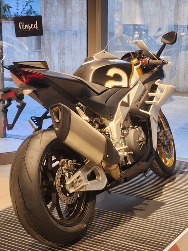 Aprilia Rsv4 Factory