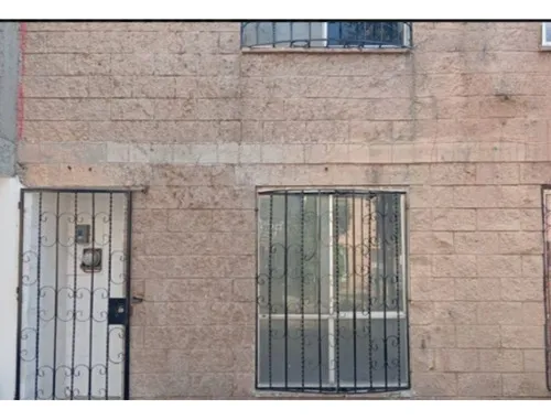 Venta De Casa En Fraccionamiento Santa Elena Cuautitlán. Sh05