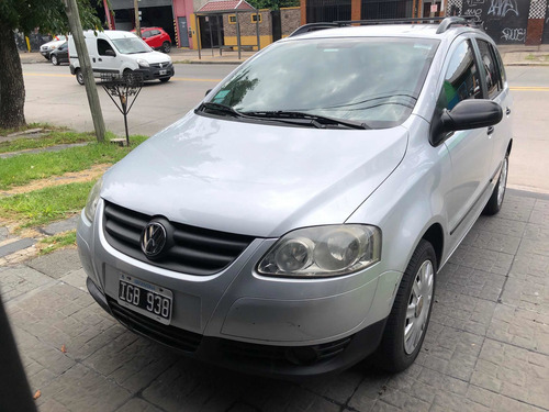 Volkswagen Suran 1.6 I Comfortline 90a 2009