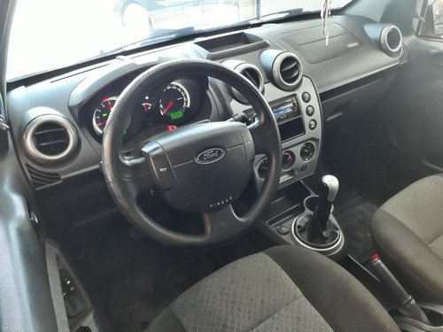 Imagem 6 de 9 de Ford Fiesta Class 1.6