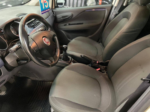 Fiat Punto 1.4 Attractive 8v Flex 4p Manual