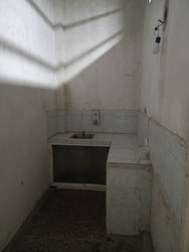 Imagen 4 de 6 de Se Alquila Local Comercial En El Centro De Turmero/yessika B. 04249155109
