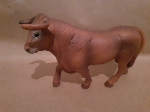 Toro De Lidia/ Juguete/ Plastico / Colección 