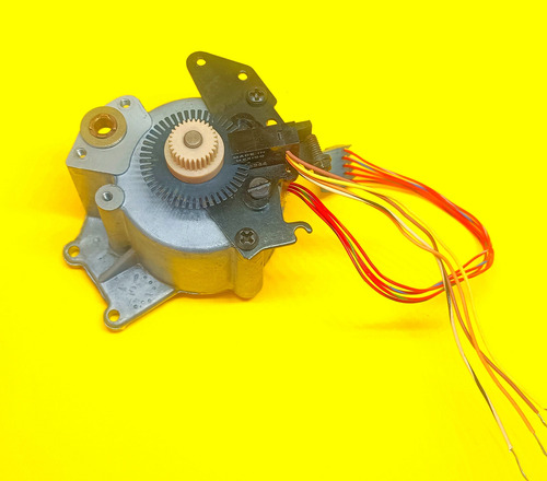 Motor A Pasos Con Encoder 48 Pil/rev, Control Electrónico 5v (Usado)
