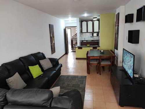 Imagen 2 de 6 de Se Alquila Apartamento 72m2 2h/2b/1pe Playa Grande